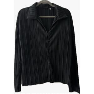 elie tahari black button down pleated blouse